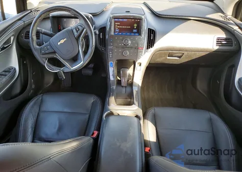 2015 Chevrolet Volt z USA, uszkodzony, nr VIN 1G1RB6E44FU109636